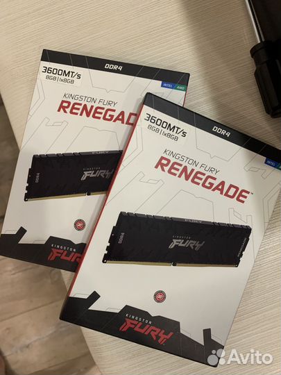 Kingston Fury Renegade DDR4 16gb 3600