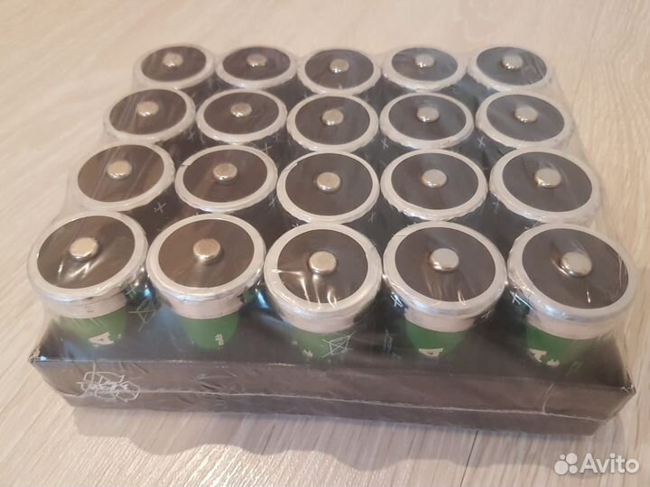 Аккумуляторная батарейка Varta R20