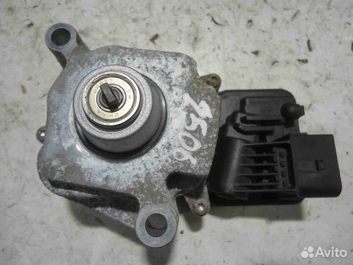 Электромотор раздаточной коробки Porsche Cayenne 2