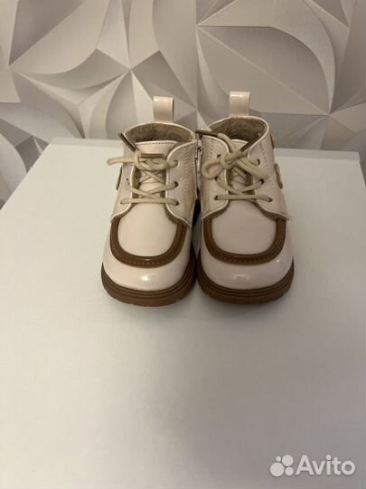 Ботинки на девочку