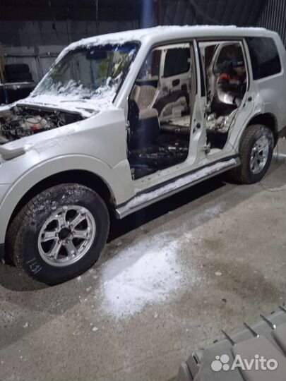 В разборе mitsubishi pajero 4 3 л