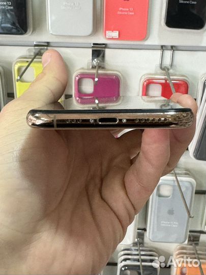 iPhone Xs, 64 ГБ