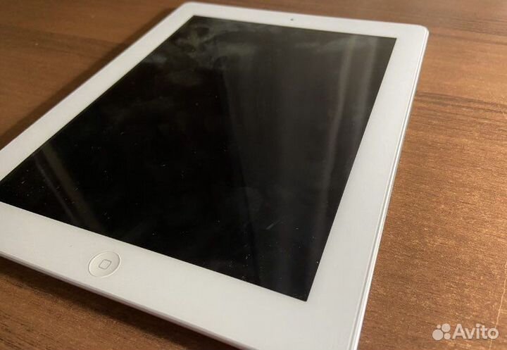 Apple iPad 4 md525rs/A iOS белый