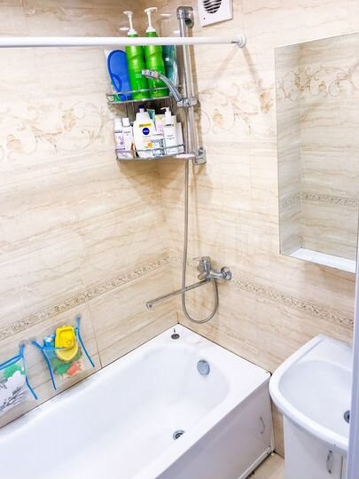 2-к. квартира, 50 м², 8/9 эт.