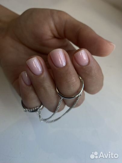 Нужна модель на маникюр