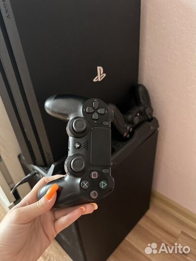 Sony playstation 4 PS4 pro 1tb с играми