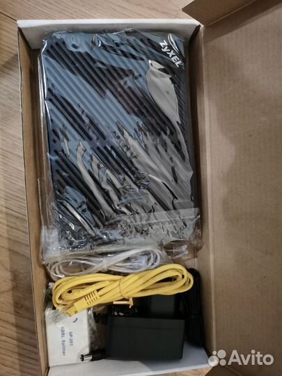 Wifi роутер по adsl2+ p660 htn ee новый