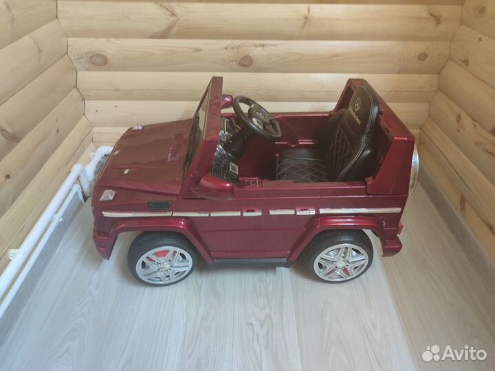 Детский автомобиль на аккумуляторе