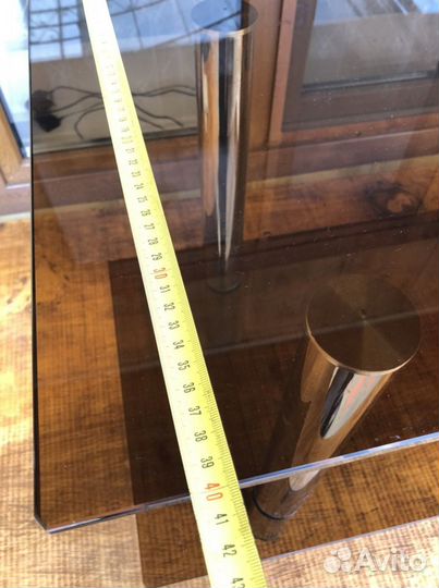 Столик под телевизор