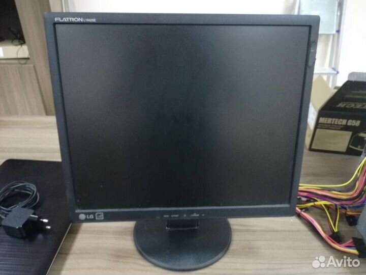 Мониторы 5 шт