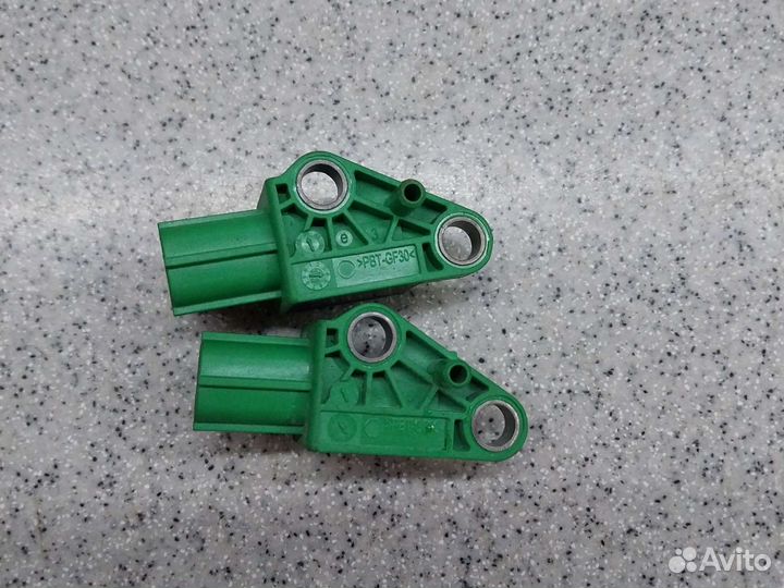 Датчик airbag1k0909606c Audi