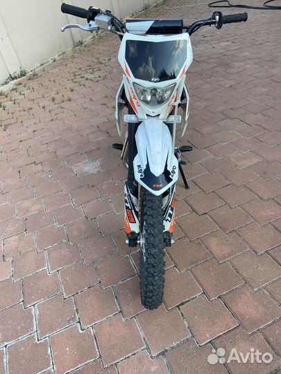 Питбайк kayo tt 125 полуавтомат,вместе с экипом