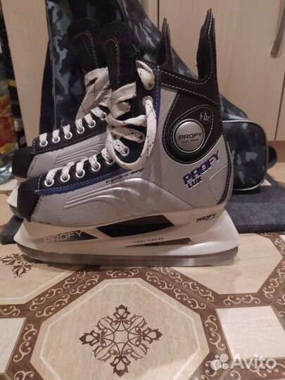 Коньки хоккейные детские 38 размер