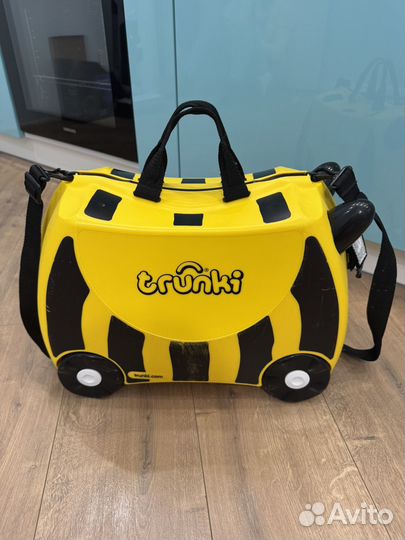 Детский чемодан trunki