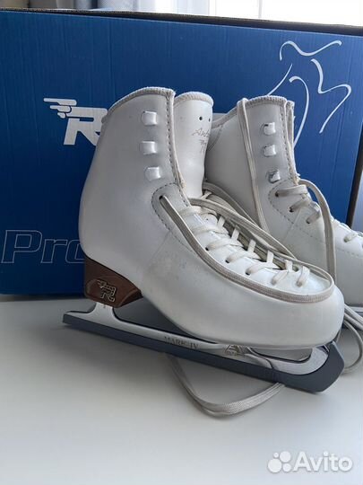 Фигурные коньки RisPort antares (215 )