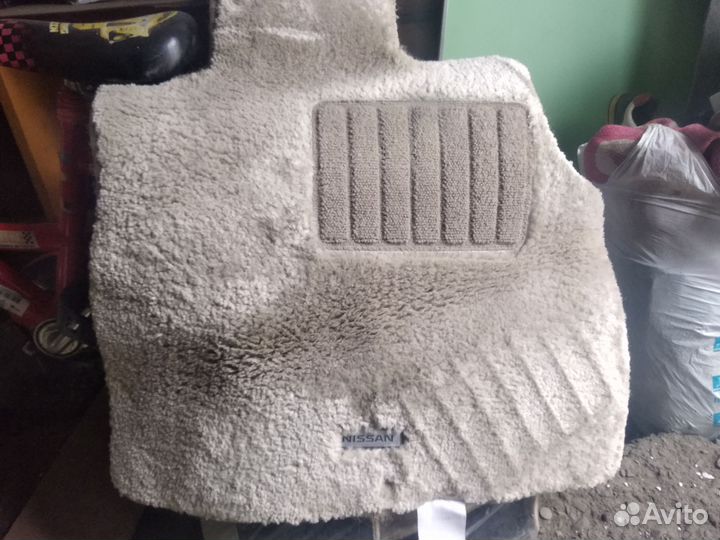 Полики на Ниссан Теана