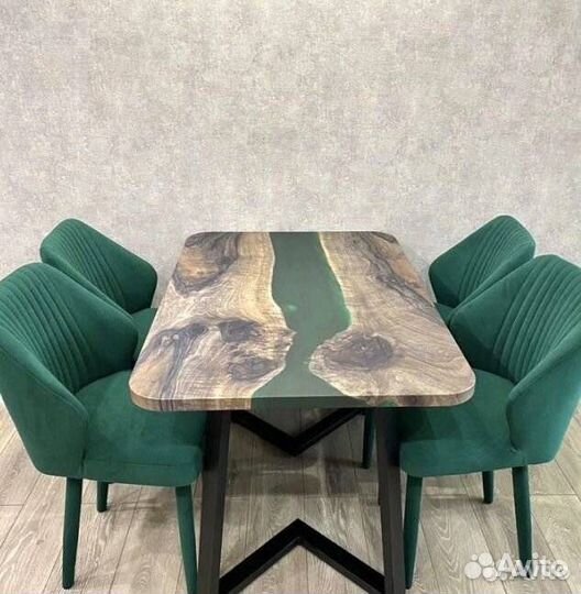 Стол лофт 'Worthy Fluid'