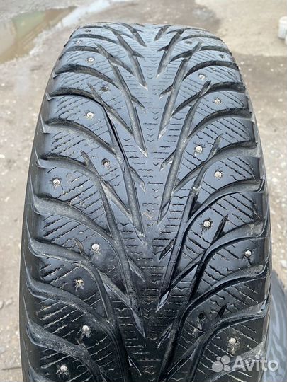 Yokohama Ice Guard Stud IG55 215/65 R16 102T