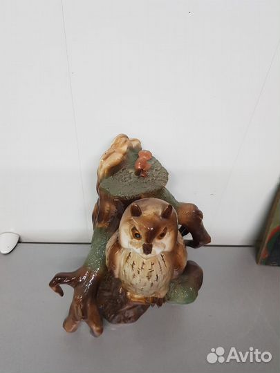 Статуэтка фарфоровая 