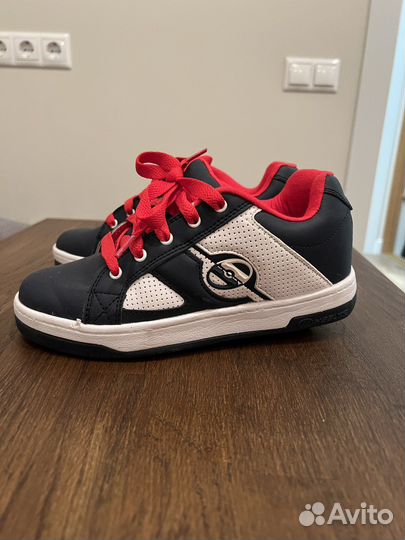 Ботинки на колесах Heelys