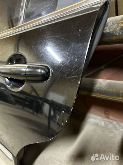 Задняя левая дверь kia opirus