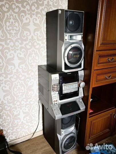 Музыкальный центр