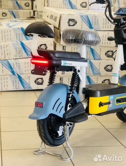 Электроскутер SKY WAY panda, шлем в подарок