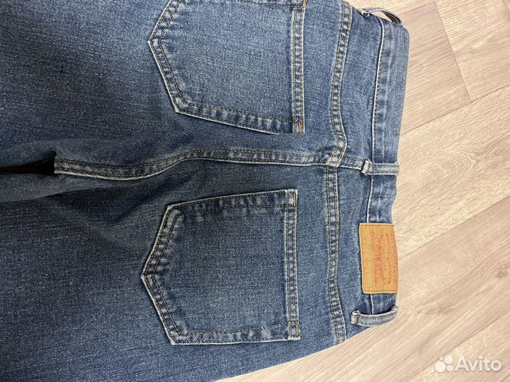 Женские джинсы levis 501