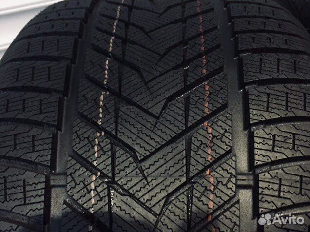 Grenlander IceHawke II 275/40 R21