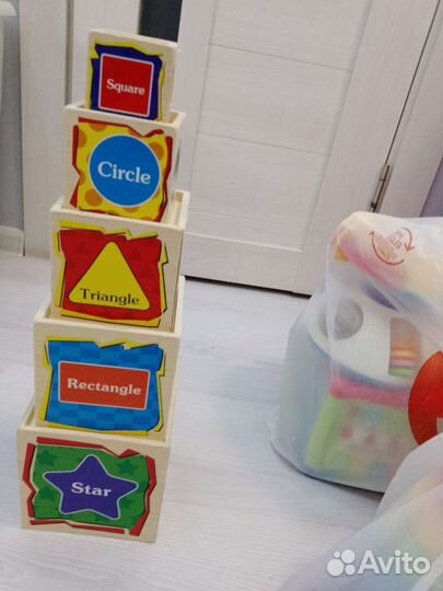 Развивающие игрушки
