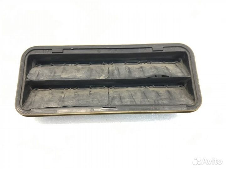 Решетка вентиляционная Ford Mondeo седан 2.3 2010