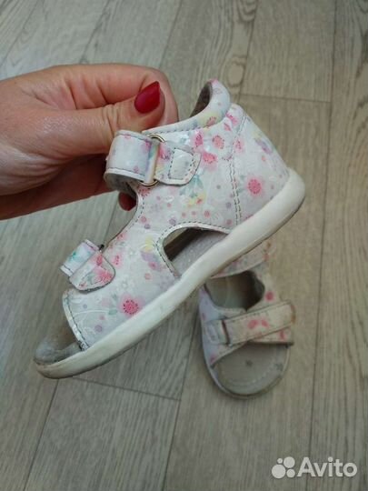 Босоножки для девочки