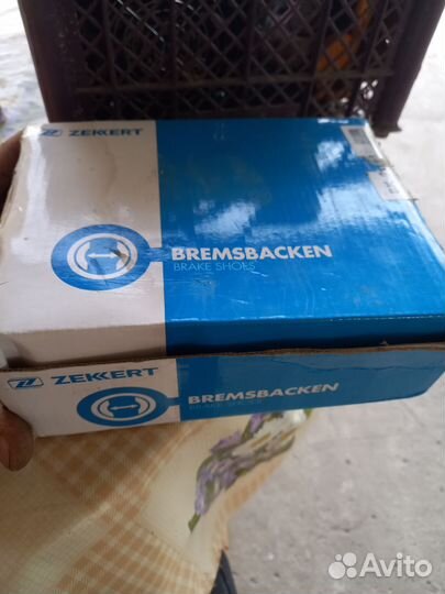 Тормозные колодки Audi 80, VW golf,Polo 3