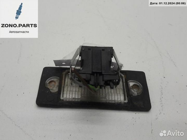 Подсветка номера 1j5943 на Volkswagen Golf-4