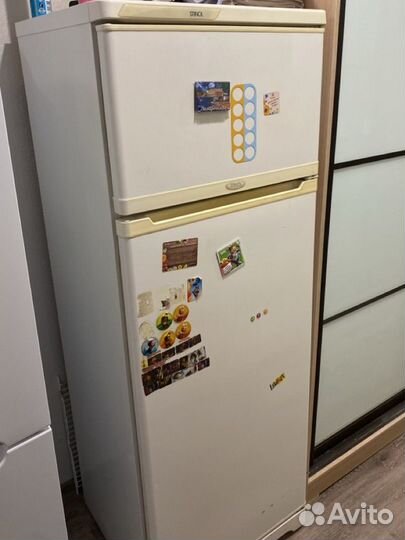 Холодильник бу Stinol