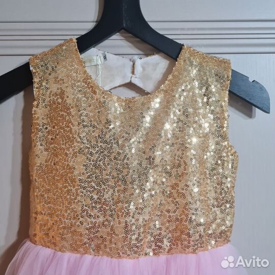 Новое праздничное платье