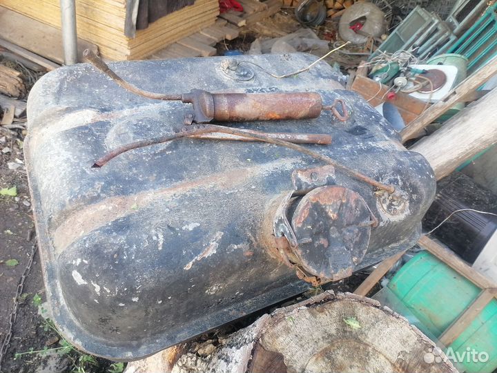 Топливный бак