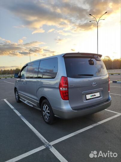 Hyundai Grand Starex 2.5 AT, 2017, 63 000 км
