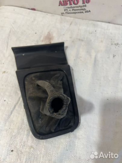 Чехол кулисы кпп Kia Spectra 2002-2011