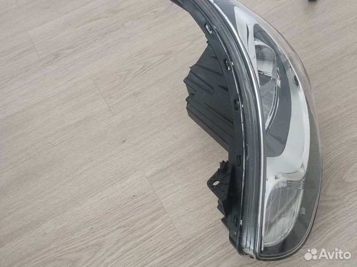 Фара на hyundai solaris 2014