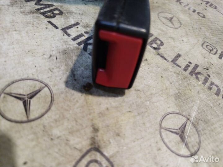 Замок ремня безопасности задний правый Mercedes