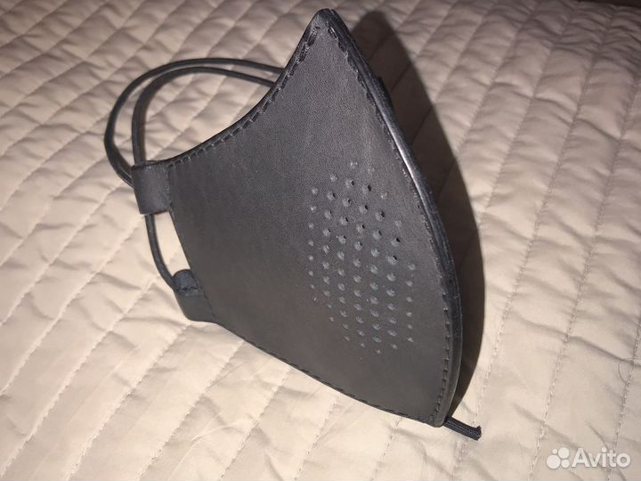 Маска лицевая. Кожаная