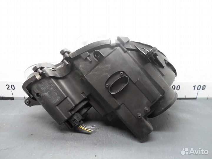 Фара левая Mercedes-Benz E-Class