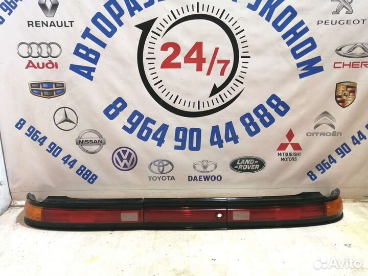 Фонари задние Toyota Mark 2 GX90 jzx90