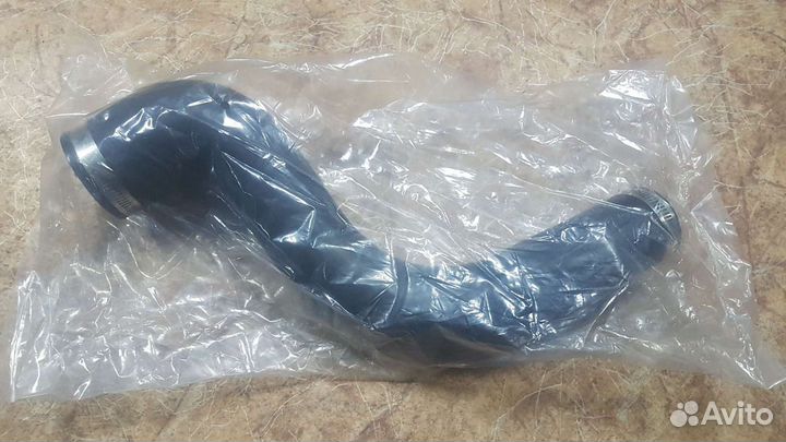 Патрубок шланг интеркулера Land Rover 3.6TDV8