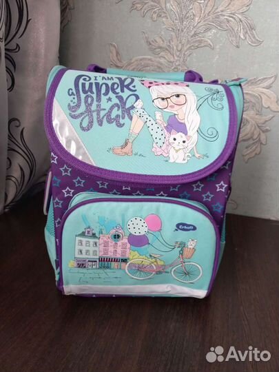 Портфель школьный для девочки