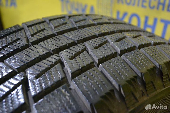 Bridgestone ST30 215/65 R16