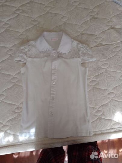 Блузка для девочки в отличном состоянии