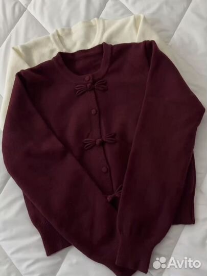 Кардиган с бантиками бордовый