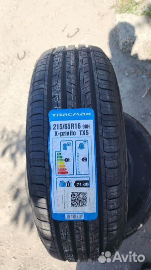 Tracmax X-Privilo TX5 215/65 R16 98H